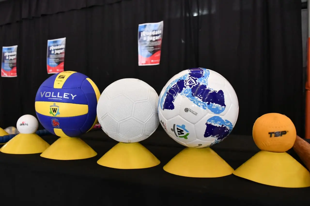 Morón lanzó el Proyecto Municipal de Escuelas Deportivas en 13 instituciones educativas